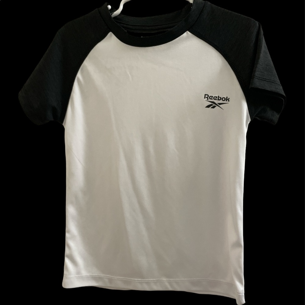 Boys Reebok fry fit shirt